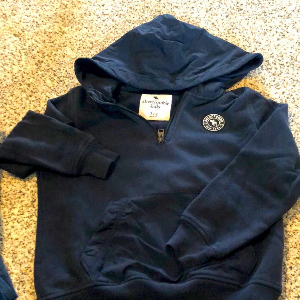 Boys 7/8 — Abercrombie kids — navy hooded sweatshirt